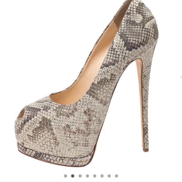 Giuseppe Zanotti Peep Toe Pumps - Picture 5 of 7